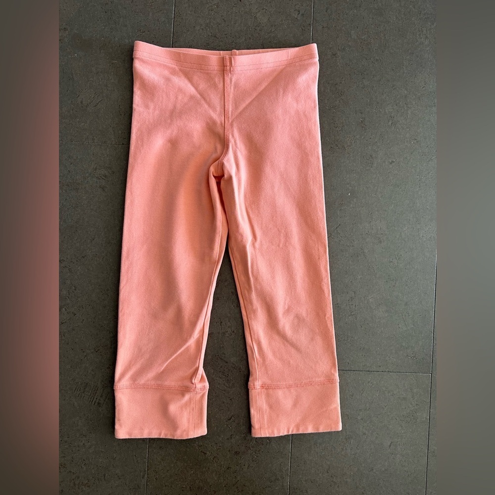 Peekaboo beans cropped leggings size 6